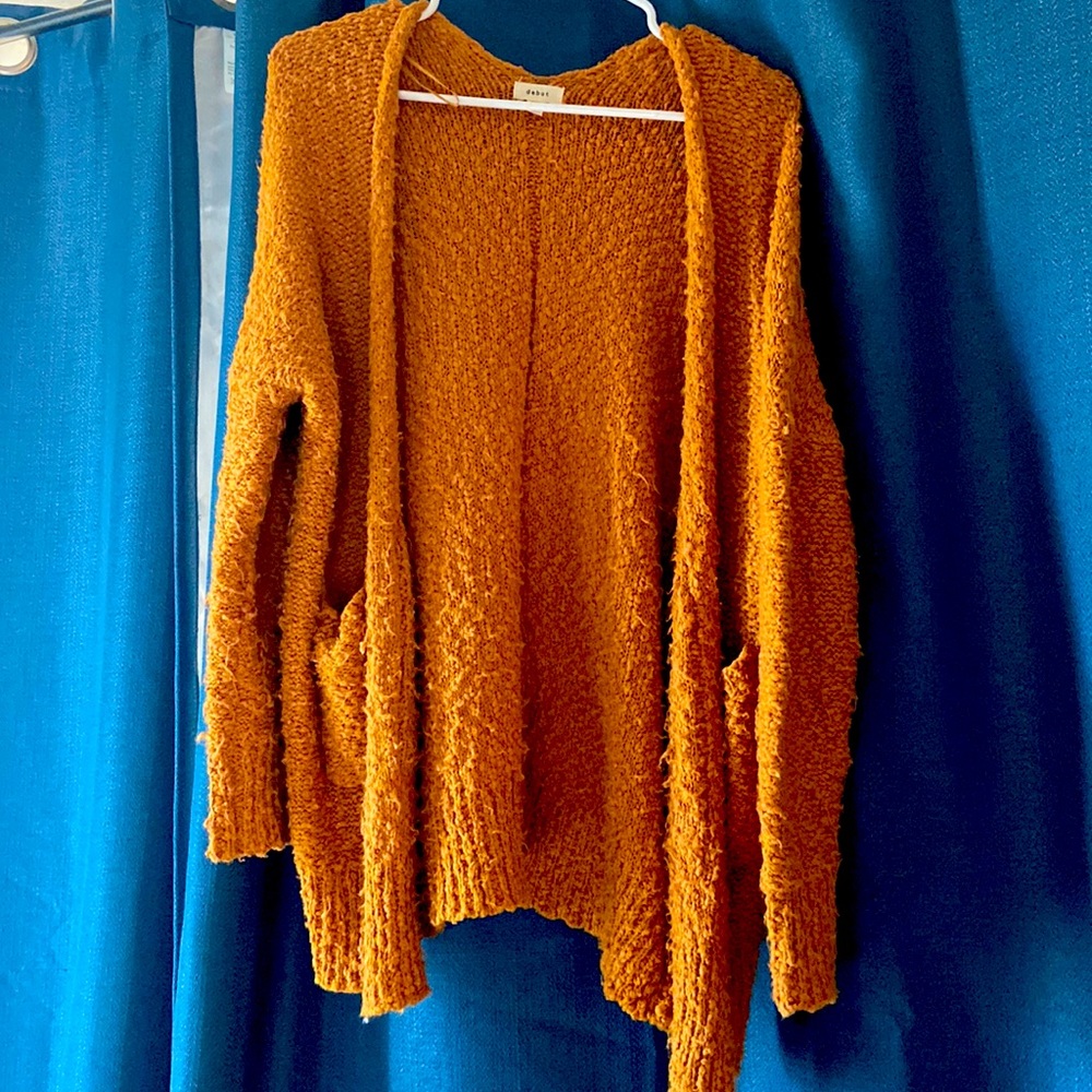 Textured sweater-mustard